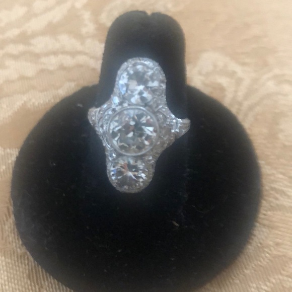 FLAPPERS DREAM RING - diamonds my friend DIAMONDS - Picture 5 of 8